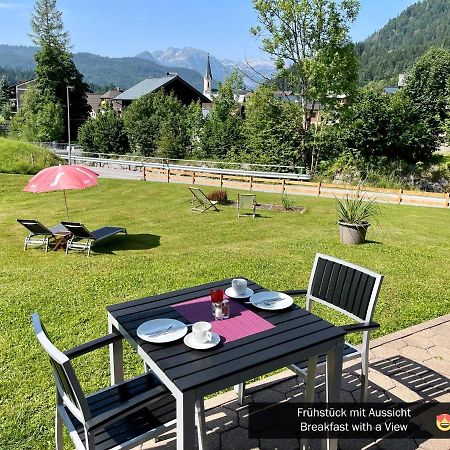 Hotel Kronenhirsch Rußbach am Paß Gschütt Exteriör bild