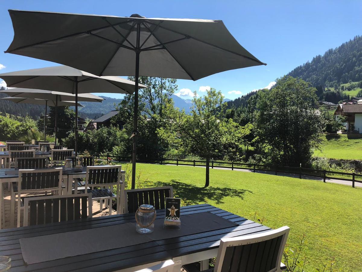 Hotel Kronenhirsch Rußbach am Paß Gschütt Exteriör bild