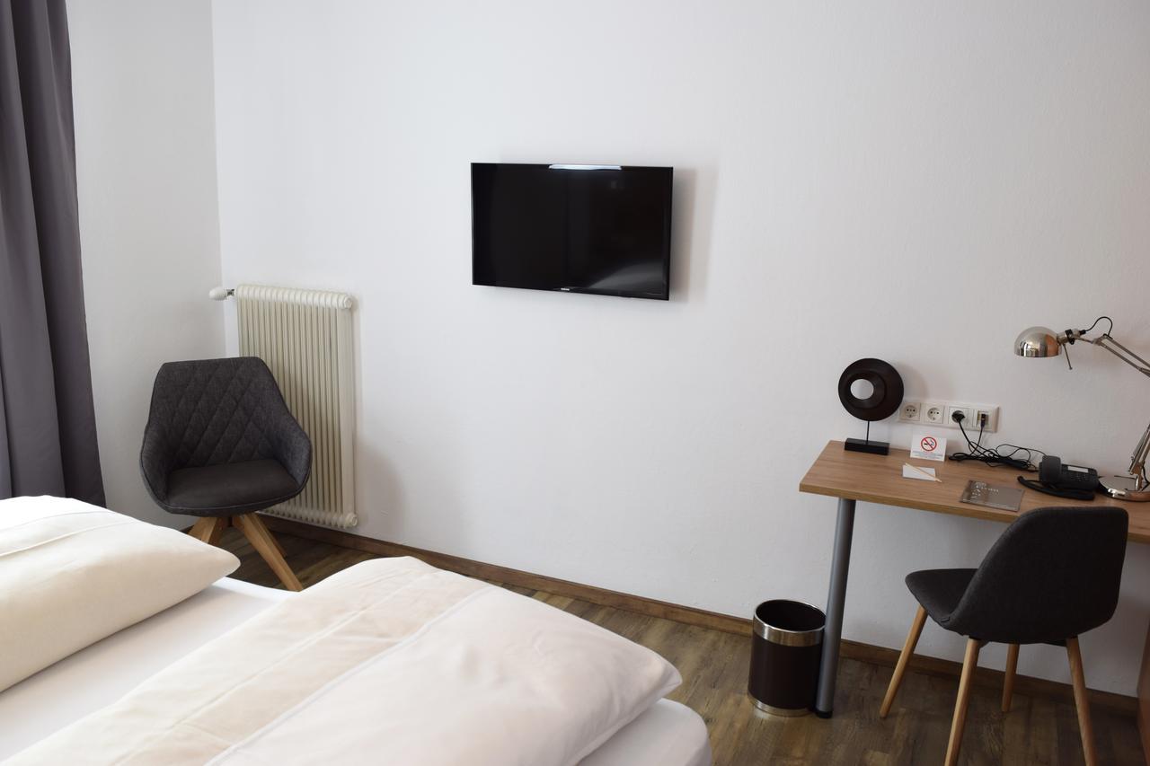 Hotel Kronenhirsch Rußbach am Paß Gschütt Exteriör bild